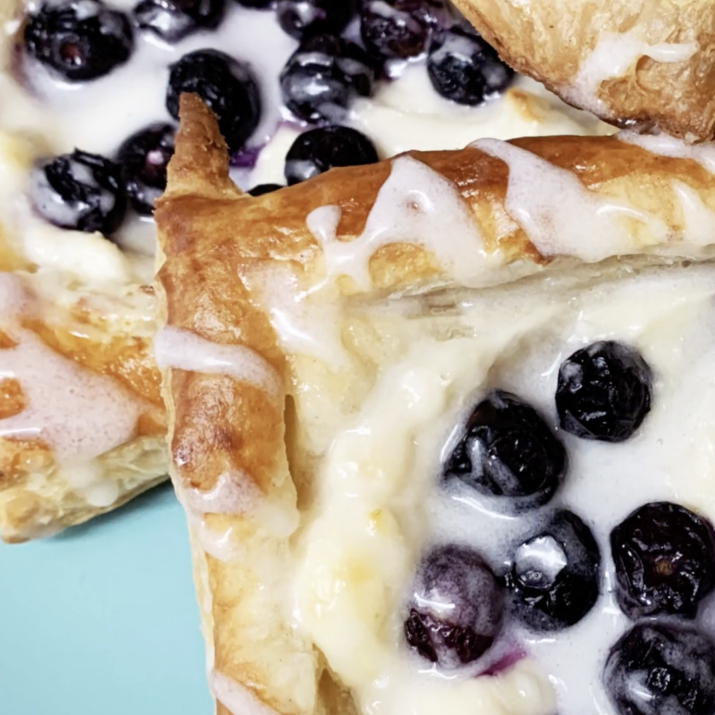 How to Make Easy Blueberry Pastry